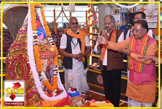 मुख्यमंत्री श्री विष्णु देव साय ने आदि बूढ़ादेव के प्राचीन मंदिर में पूजा अर्चना कर प्रदेशवासियों की सुख समृद्धि और खुशहाली की कामना की मुख्यमंत्री श्री विष्णु देव साय ने आदि बूढ़ादेव के प्राचीन मंदिर में पूजा अर्चना कर प्रदेशवासियों की सुख समृद्धि और खुशहाली की कामना की