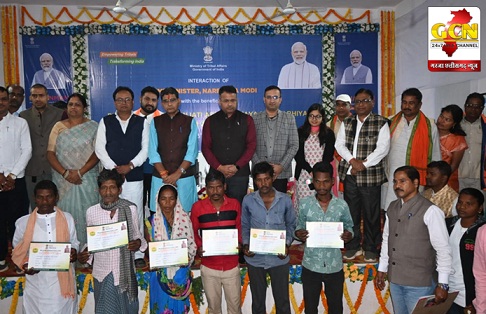 समाज के अंतिम व्यक्ति तक मिले योजनाओं का लाभ यहीं हमारा लक्ष्य - टंक राम वर्मा समाज के अंतिम व्यक्ति तक मिले योजनाओं का लाभ यहीं हमारा लक्ष्य - टंक राम वर्मा