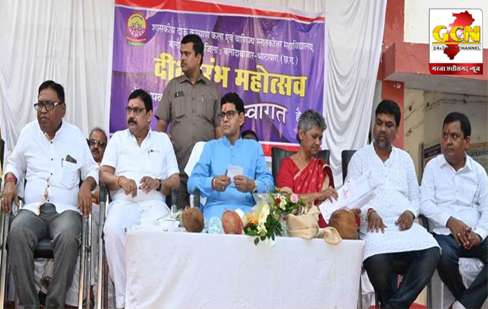 नई शिक्षा नीति से देश की तरक्की में बढ़ेगा युवाओं का योगदान: श्री टंकराम वर्मा नई शिक्षा नीति से देश की तरक्की में बढ़ेगा युवाओं का योगदान: श्री टंकराम वर्मा