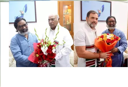 राहुल गांधी और खरगे से मिले सीएम हेमंत सोरेन, झारखंड चुनाव पर की चर्चा राहुल गांधी और खरगे से मिले सीएम हेमंत सोरेन, झारखंड चुनाव पर की चर्चा