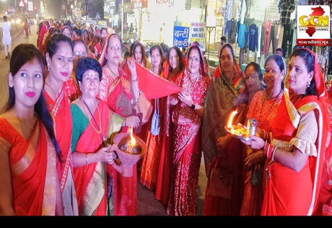 मा अम्बे के जयकारे लगाते हुए बाजे गाजे के साथ निकली चुनरी यात्रा