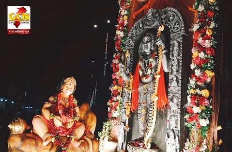 रामनवमी में निकली भव्य शोभायात्रा।