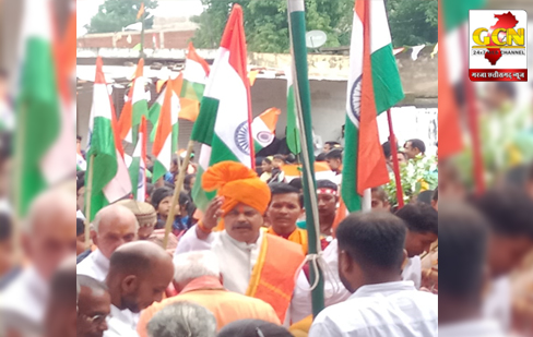 नगर पंचायत अध्यक्ष किसन सिंह ठाकुर ने फहराया राष्ट्रीय ध्वजारोहण किया...