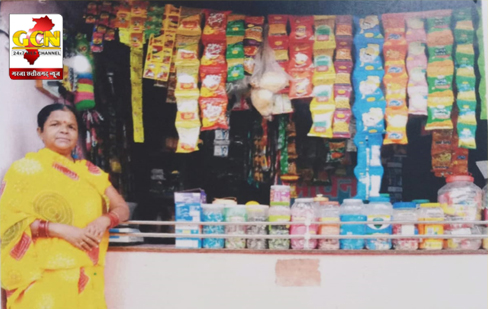 आदिवासी महिला सशक्तिकरण योजना के ऋण से दशोदा ने खोली दुकान आदिवासी महिला सशक्तिकरण योजना के ऋण से दशोदा ने खोली दुकान