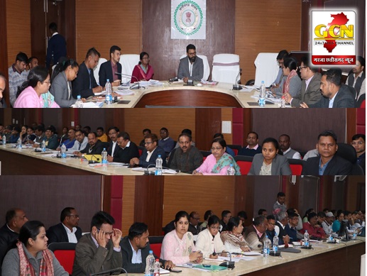 कलेक्टर ने समय सीमा की बैठक में जन चौपाल के लंबित प्रकरणों पर विभागवार की चर्चा कलेक्टर ने समय सीमा की बैठक में जन चौपाल के लंबित प्रकरणों पर विभागवार की चर्चा