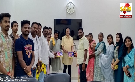 कृष्ण जन्माष्टमी पर्व का न्योता देने क्रेडा अध्यक्ष स्वर्णकार से मिला यादव समाज समाज का प्रतिनिधिमण्डल कृष्ण जन्माष्टमी पर्व का न्योता देने क्रेडा अध्यक्ष स्वर्णकार से मिला यादव समाज समाज का प्रतिनिधिमण्डल