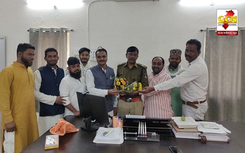 सुन्नी जामा मस्जिद हांफिया गोसिया सुन्नी रज़ा ए मुस्तफ़ा कमेटी मस्जिद मौहपरा नए अध्यक्ष नौशाद को बनाया गया