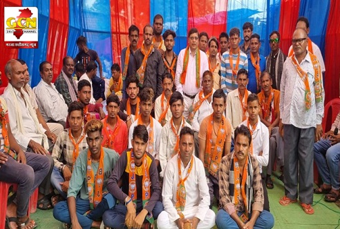 लिमतरा खपरी में अनुसूचित जाति वर्ग के 100 से अधिक लोग बीजेपी में शामिल, महिलाएं बोली- सरकार से नहीं दिया ध्यान लिमतरा खपरी में अनुसूचित जाति वर्ग के 100 से अधिक लोग बीजेपी में शामिल, महिलाएं बोली- सरकार से नहीं दिया ध्यान