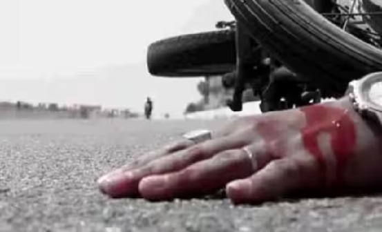 तेज रफ्तार ट्रक की चपेट में आने से आरक्षक की मौत, ड्यूटी आते समय हुआ हादसा 