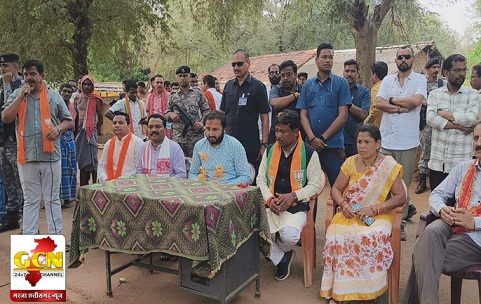 भाजपा के कार्यकर्ता बस्तर संसदीय क्षेत्र पहुँचने पर भव्य स्वागत भाजपा के कार्यकर्ता बस्तर संसदीय क्षेत्र पहुँचने पर भव्य स्वागत