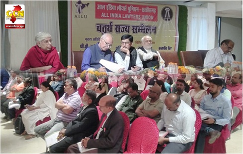 लोकतंत्र को बचाने के लिए संविधान को बचाना होगा:-पी.वी. सुरेन्द्रनाथ लोकतंत्र को बचाने के लिए संविधान को बचाना होगा:-पी.वी. सुरेन्द्रनाथ