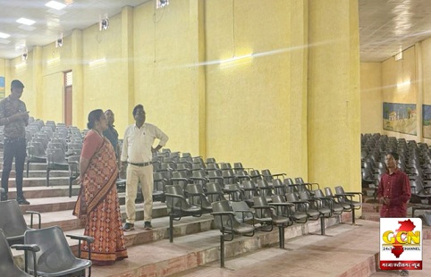 शंकराचार्य सांस्कृतिक भवन में रंग-रोगन का कार्य नपाध्यक्ष राशि ने किया निरीक्षण